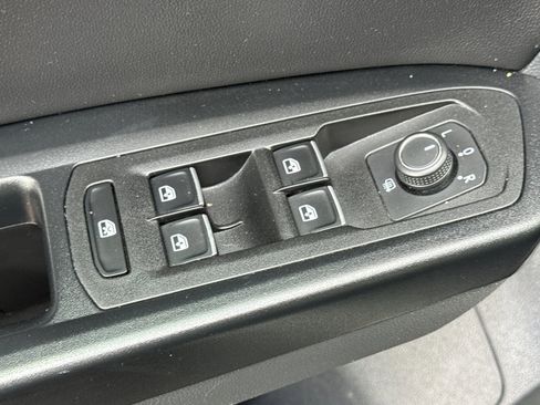 Used 2019 Volkswagen Atlas SE w/ Towing Package FWD image 13