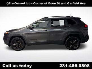 Used 2016 Jeep Cherokee Latitude w/ Cold Weather Group AWD/4WD video 2