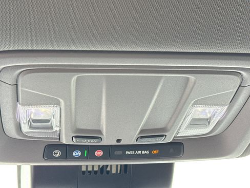 Certified 2023 Chevrolet Silverado 1500 LT AWD/4WD image 25