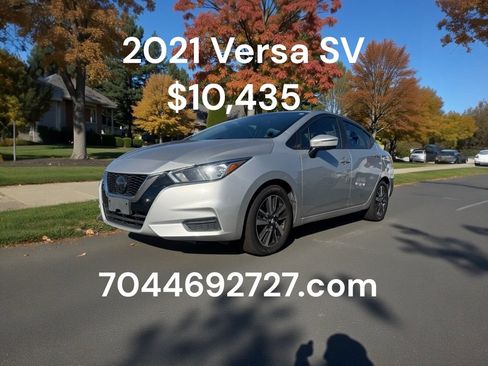 Used 2021 Nissan Versa SV image 15