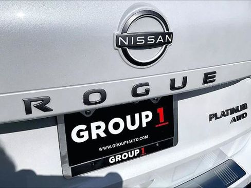 Certified 2025 Nissan Rogue Platinum w/ Platinum Premium Package AWD/4WD image 10
