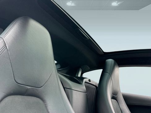 Used 2015 Jaguar F-TYPE Coupe image 15