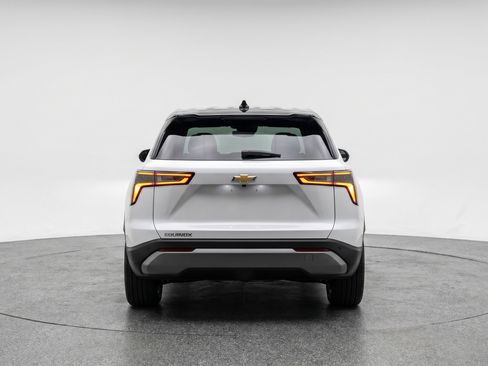 Used 2025 Chevrolet Equinox LT image 7