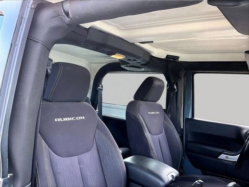 Used 2014 Jeep Wrangler Rubicon w/ Power Convenience Group image 18