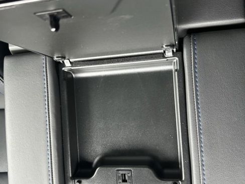 Used 2025 Toyota Tundra Platinum image 29