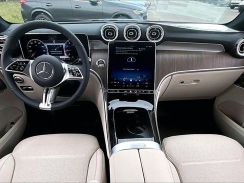 New 2026 Mercedes-Benz GLC 300 4MATIC image 4