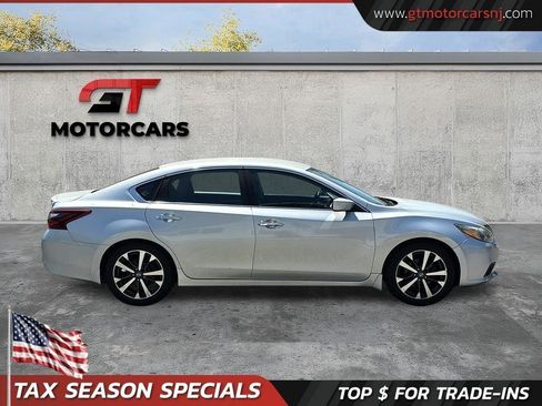 Used 2017 Nissan Altima 2.5 SR FWD image 8