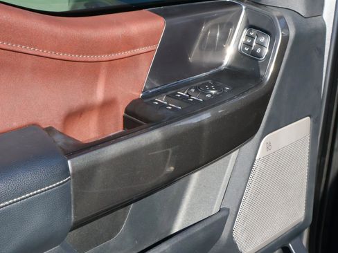 Used 2022 Ford F150 Lariat w/ Equipment Group 502A High image 18