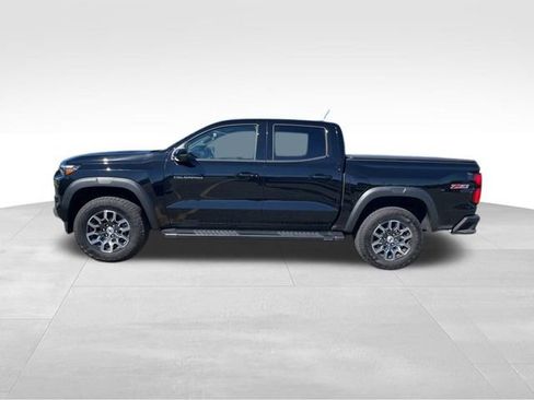 Used 2024 Chevrolet Colorado Z71 w/ Z71 Convenience Package 2 image 4