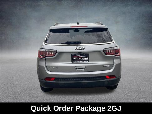 Used 2019 Jeep Compass Latitude AWD/4WD image 5