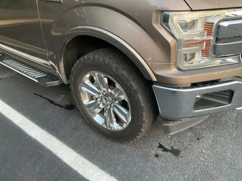 Used 2018 Ford F150 Lariat w/ Equipment Group 502A Luxury AWD/4WD image 3