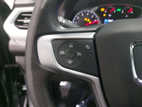 Used 2023 GMC Acadia SLE w/ Driver Convenience Package image 19