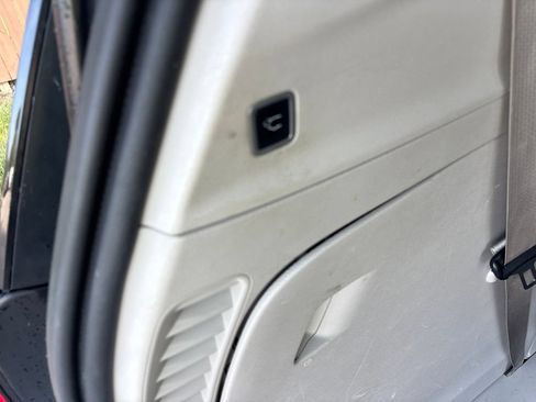 Used 2020 Chrysler Pacifica Touring-L FWD image 31