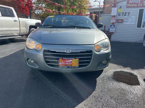 Used 2004 Chrysler Sebring Limited w/ Driver Convenience Group image 3