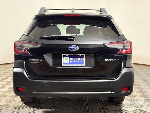 Used 2023 Subaru Outback Premium AWD/4WD image 5