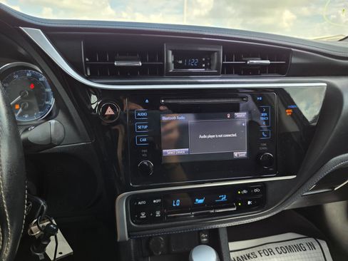 Used 2019 Toyota Corolla SE FWD image 36