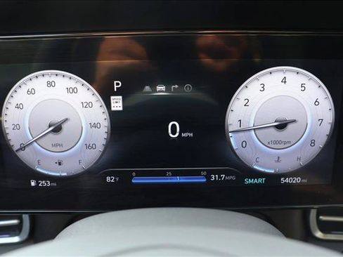 Used 2024 Hyundai Elantra SEL FWD image 15
