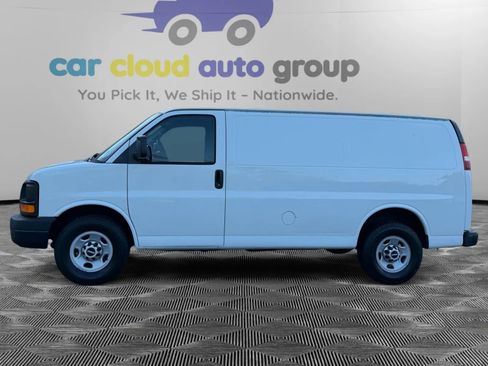 Used 2014 GMC Savana 2500 RWD image 2