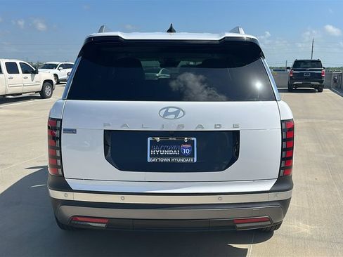 Used 2026 Hyundai Palisade SEL image 11
