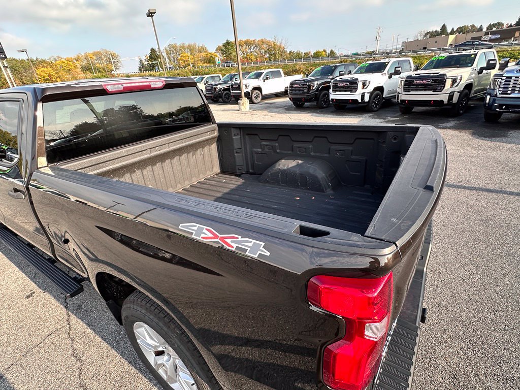 Certified 2019 Chevrolet Silverado 1500 Custom w/ Custom Convenience Package AWD/4WD image 38