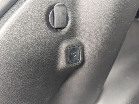 Used 2023 Jeep Compass Latitude w/ Convenience Group AWD/4WD image 20