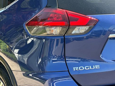 Used 2018 Nissan Rogue SL FWD image 26