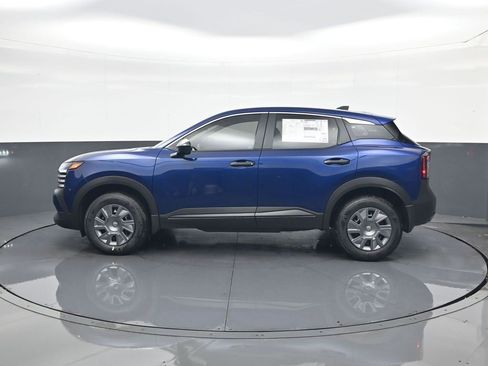 New 2026 Nissan Kicks S image 4