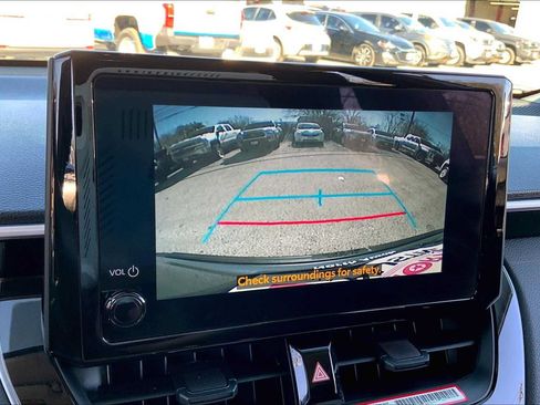 Used 2024 Toyota Corolla Cross LE FWD image 26