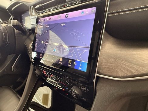 Used 2024 Jeep Grand Cherokee Limited 4xe w/ Luxury Tech Group II image 38