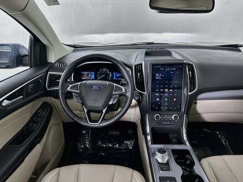 Used 2021 Ford Edge Titanium FWD image 21