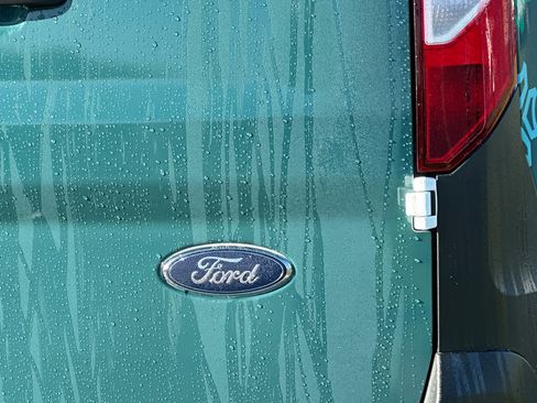 Used 2020 Ford Transit Connect XL image 24