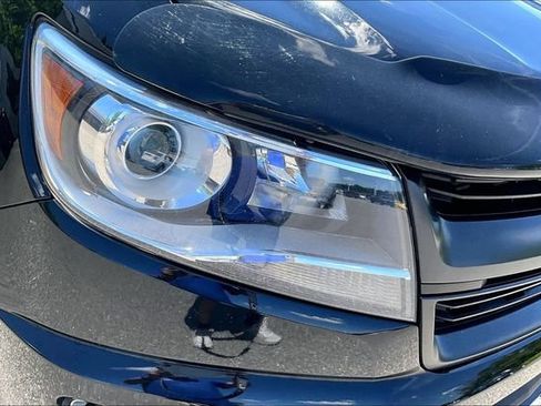 Used 2018 Chevrolet Colorado Z71 AWD/4WD image 29