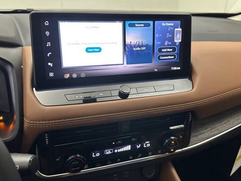 New 2026 Nissan Rogue Platinum w/ Platinum Premium Package AWD/4WD image 11