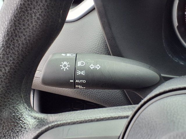 Used 2025 Toyota RAV4 XLE AWD/4WD image 37