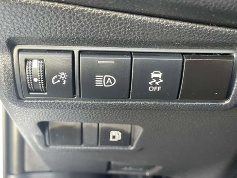 Used 2024 Toyota Corolla Cross SE image 16