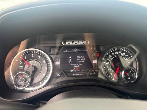 Used 2022 RAM 1500 Big Horn AWD/4WD image 25