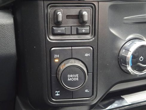 Used 2025 Ford F250 Lariat w/ Lariat Ultimate Package image 24