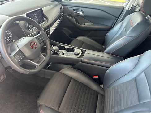Used 2025 Nissan Rogue SV w/ Rock Creek Premium Package AWD/4WD image 11