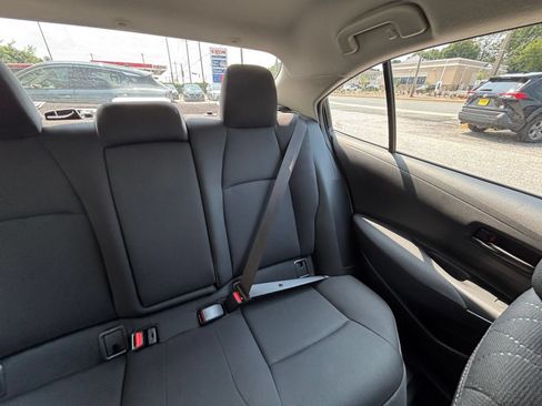 Used 2025 Toyota Corolla LE FWD image 31