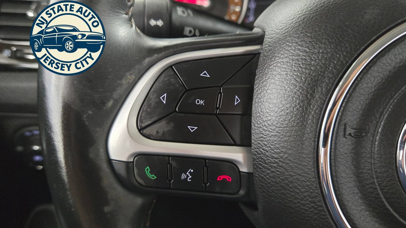 Used 2018 Jeep Compass Limited w/ Safe & Security Group AWD/4WD image 12