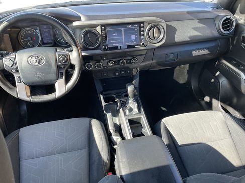 Used 2020 Toyota Tacoma TRD Off-Road image 15