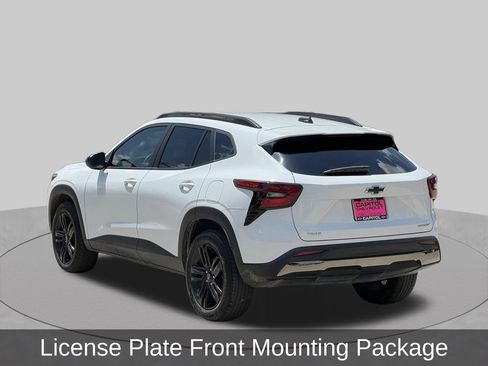 Used 2025 Chevrolet Trax ACTIV w/ Driver Confidence Package FWD image 3