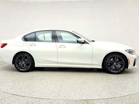 Used 2021 BMW 330i xDrive Sedan w/ M Sport Package AWD/4WD image 4