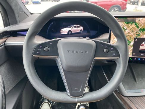 Used 2023 Tesla Model X AWD/4WD image 13