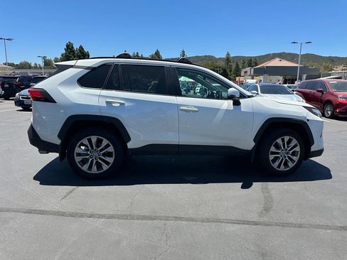 Used 2024 Toyota RAV4 XLE Premium FWD image 4
