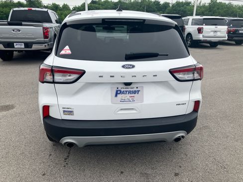 Used 2022 Ford Escape SEL AWD/4WD image 6