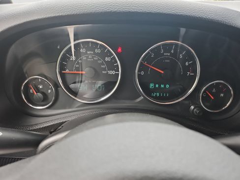 Used 2013 Jeep Wrangler Unlimited Sahara AWD/4WD image 24