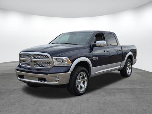 Used 2016 RAM 1500 Laramie w/ Convenience Group image 7