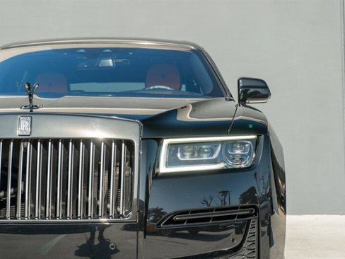 Used 2022 Rolls-Royce Ghost Black Badge image 26