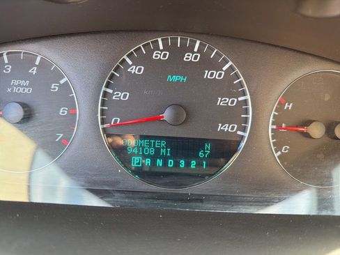 Used 2006 Chevrolet Impala LT FWD image 12